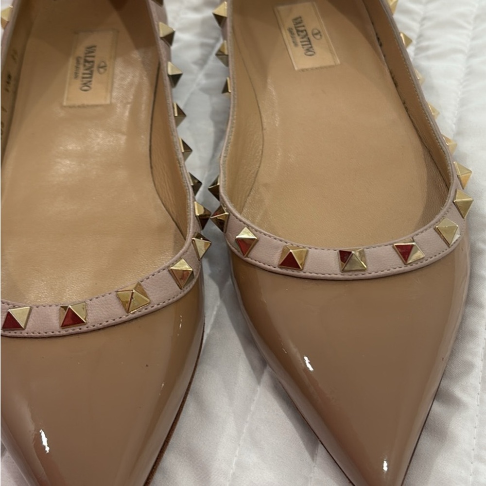 Valentino Nude Patent Leather Rockstud Pointed Toe Flats